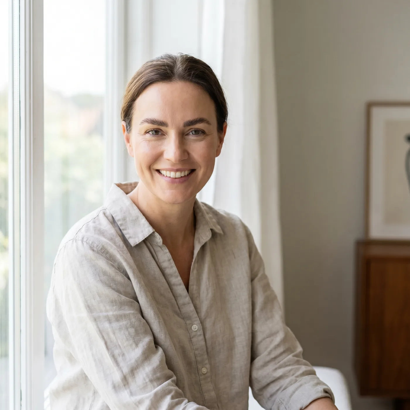 Everyday wear at home, brows holding and natural